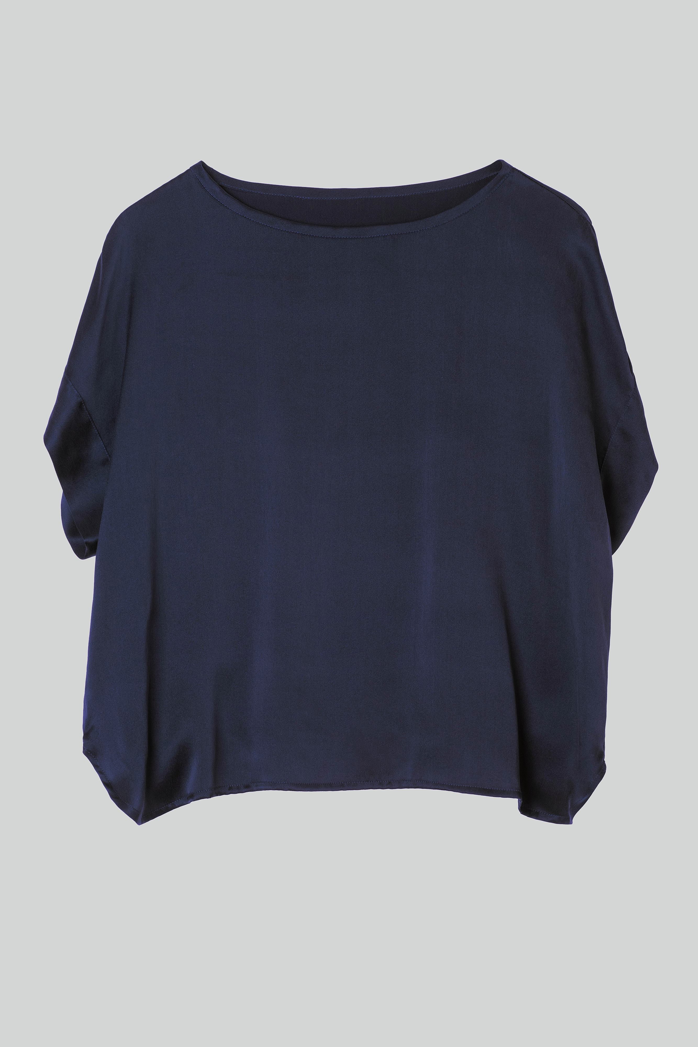 AW26_Product_Emily_Silk_Top_Night_Blue-2