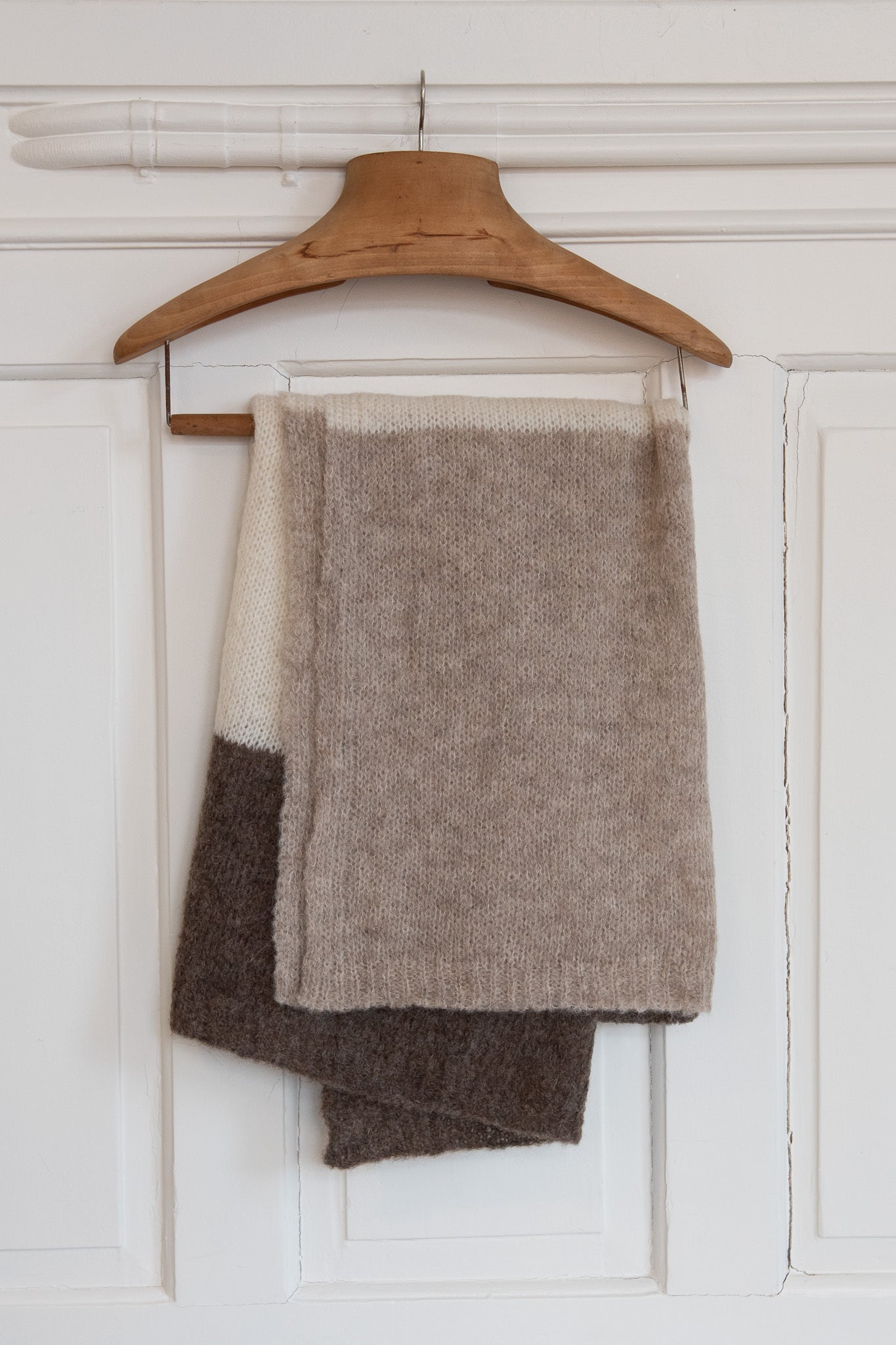 Delta Scarf