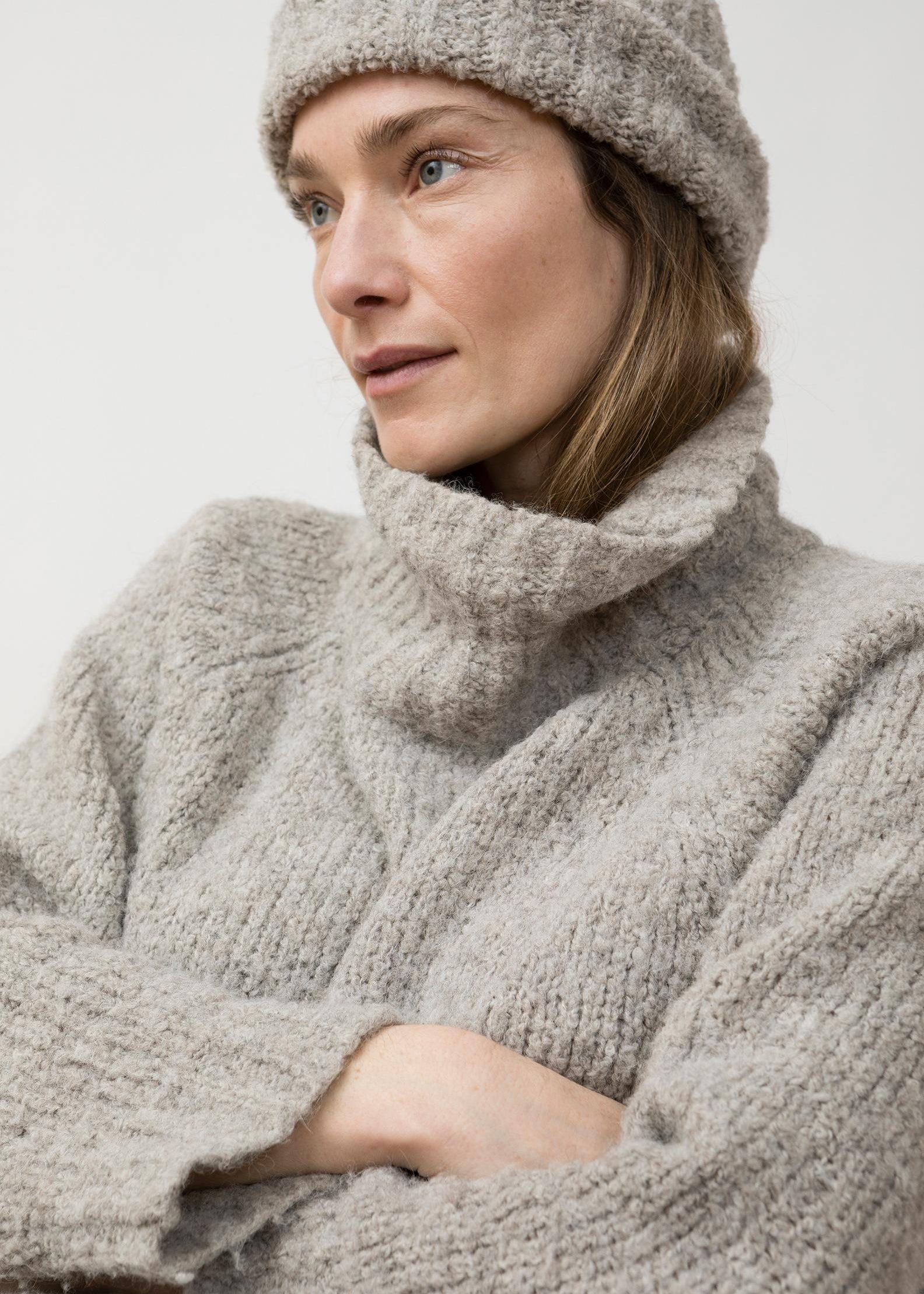 Oskar Beanie Undyed Grey