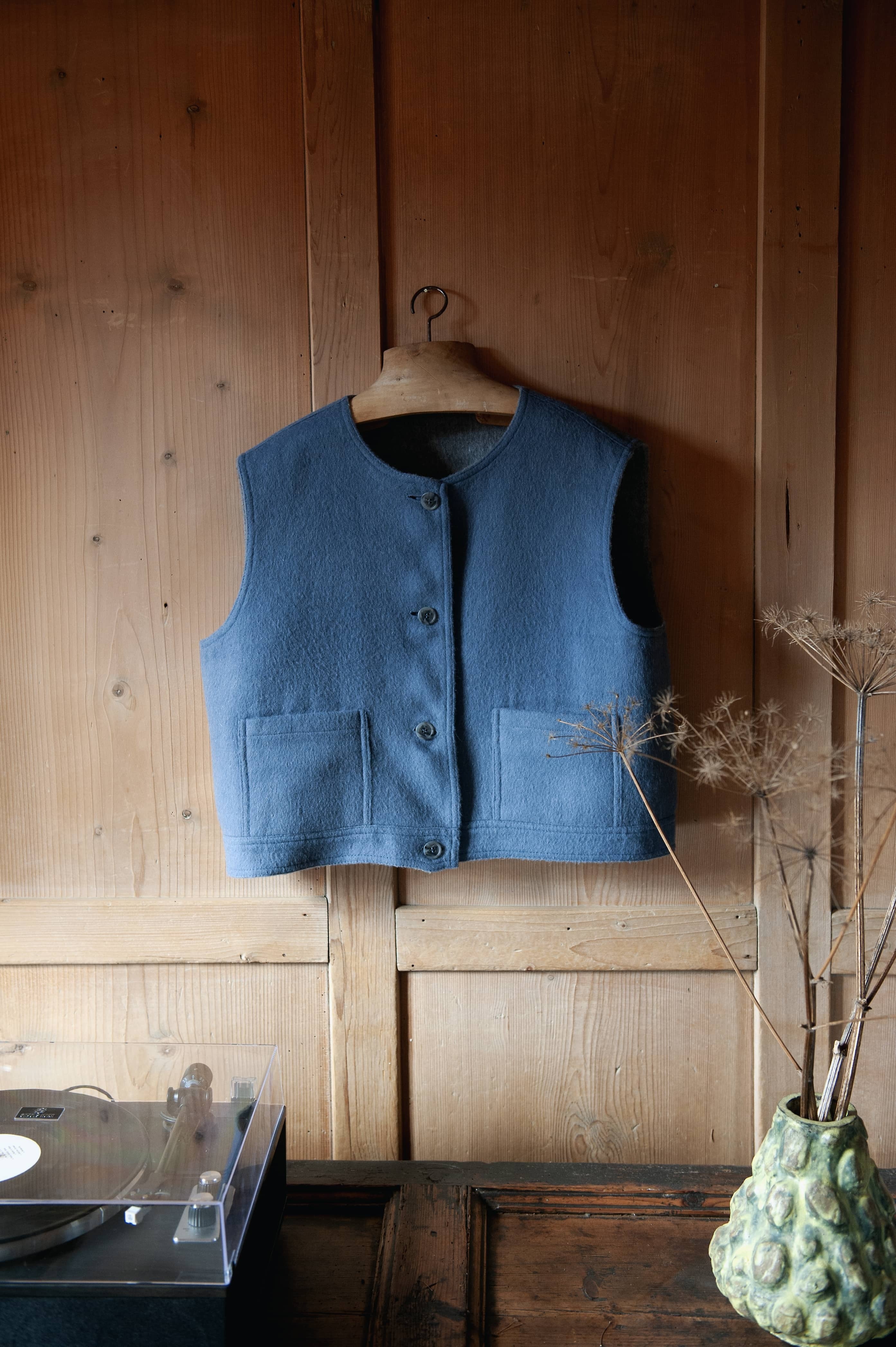 Louis Vest
