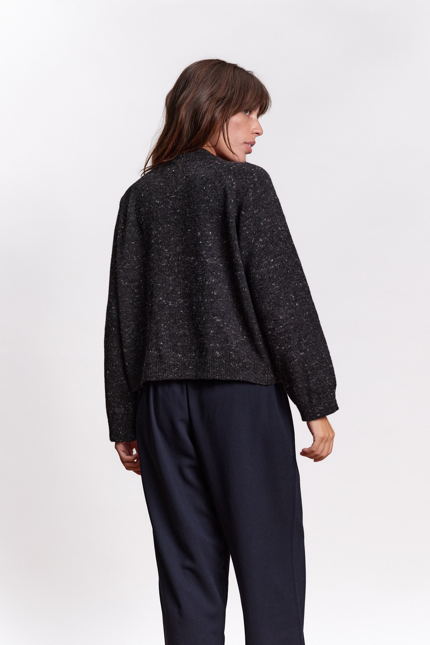 JF_AW26_Lookbook_Andes_Cardigan_Antracite_02