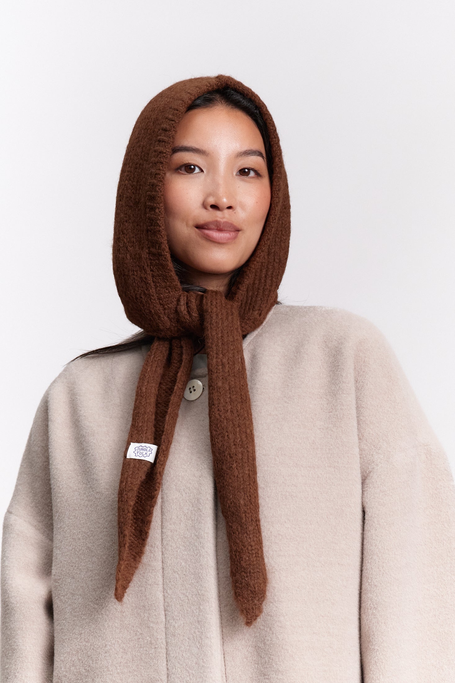JF_AW26_Lookbook_Capucha_Chocolat_02