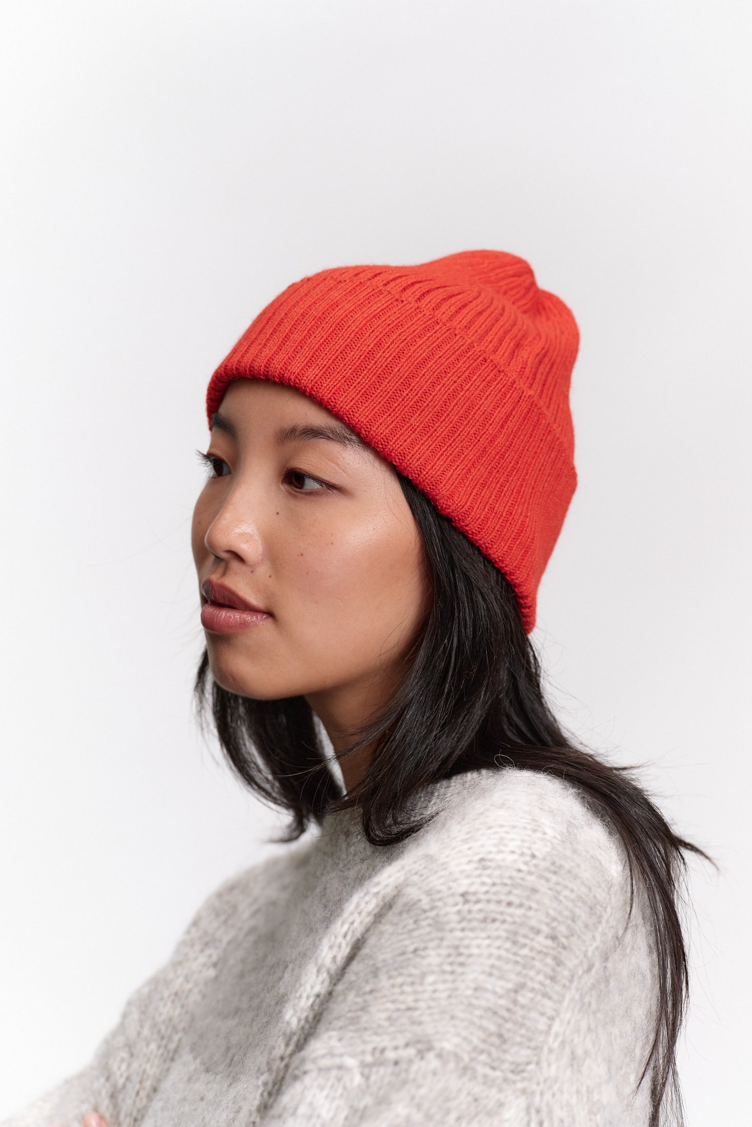 JF_AW26_Lookbook_Charlie_Beanie_Orange_06