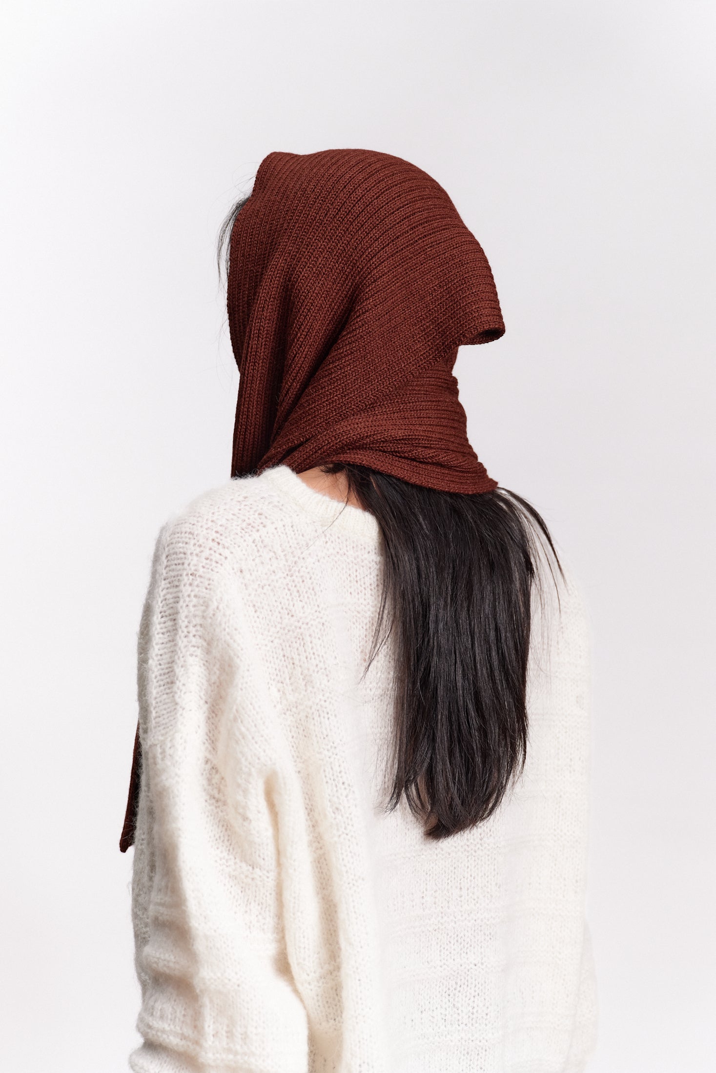 JF_AW26_Lookbook_Charlie_Scarf_Brown_03