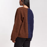 JF_AW26_Lookbook_Delta_Cardi_Chocolat-Navyblue_02