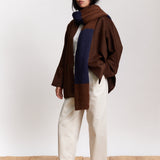 JF_AW26_Lookbook_Delta_Scarf_Chocolat-Navyblue_02