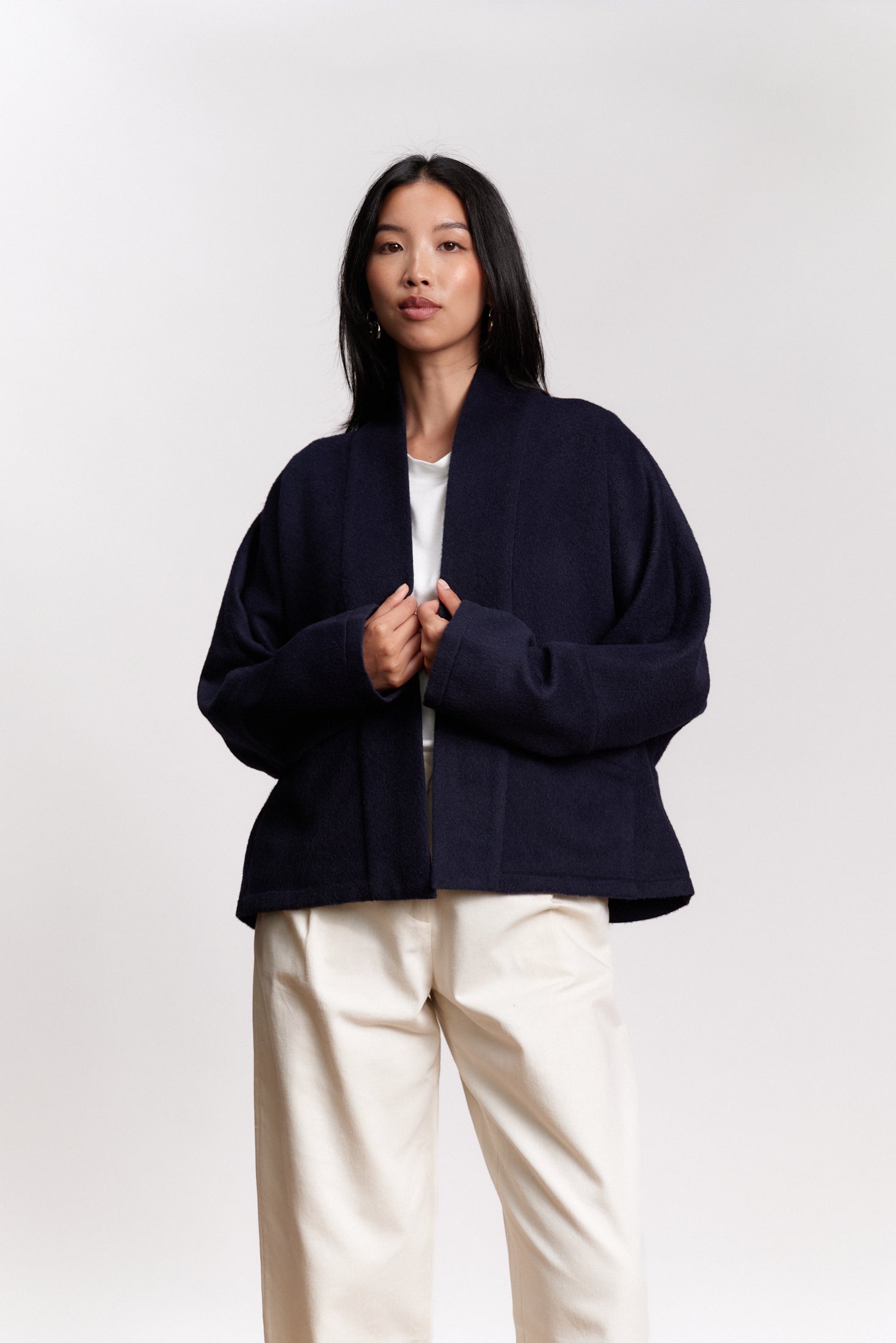 JF_AW26_Lookbook_Keiko_Short_Navyblue_02
