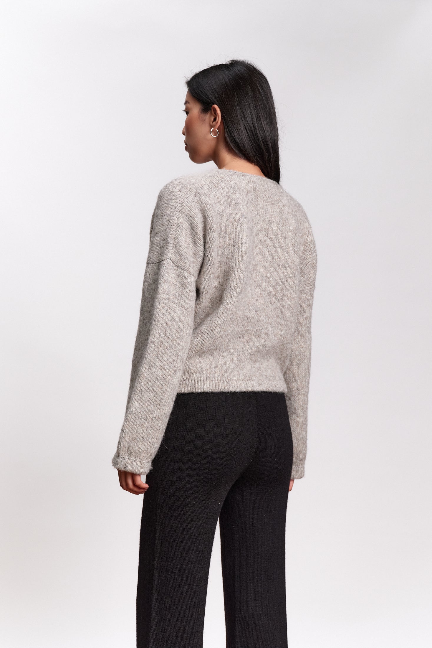 JF_AW26_Lookbook_Lumi_Lightgrey_02