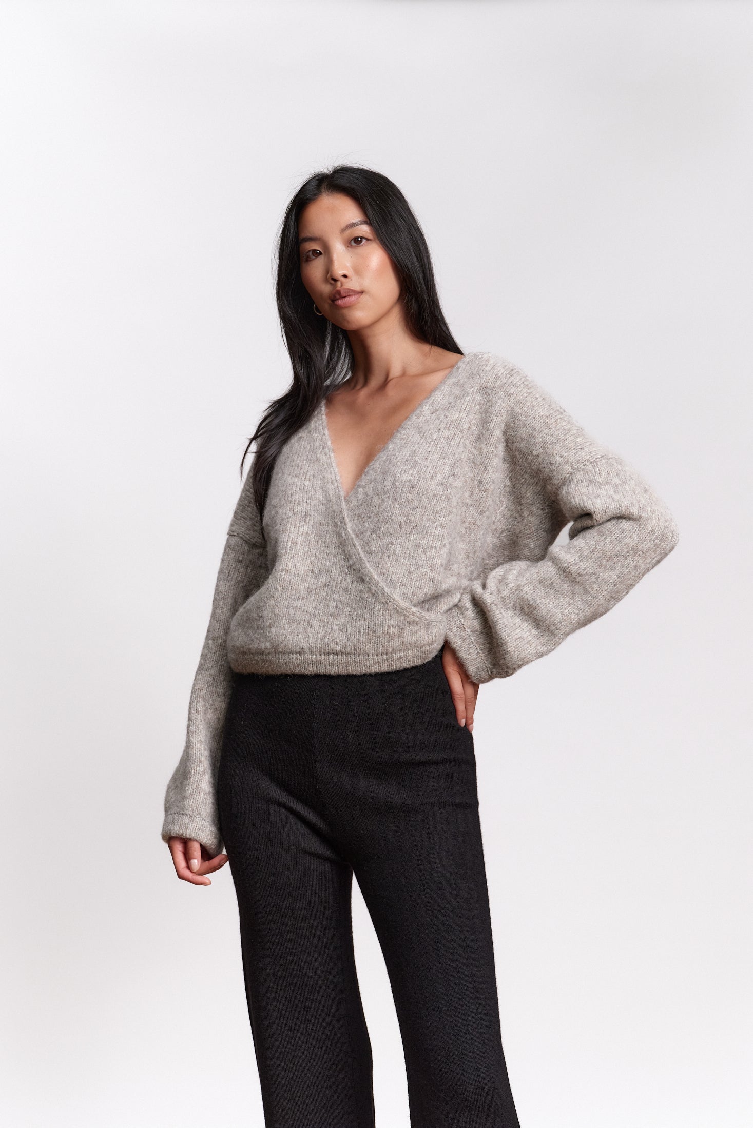 JF_AW26_Lookbook_Lumi_Lightgrey_03