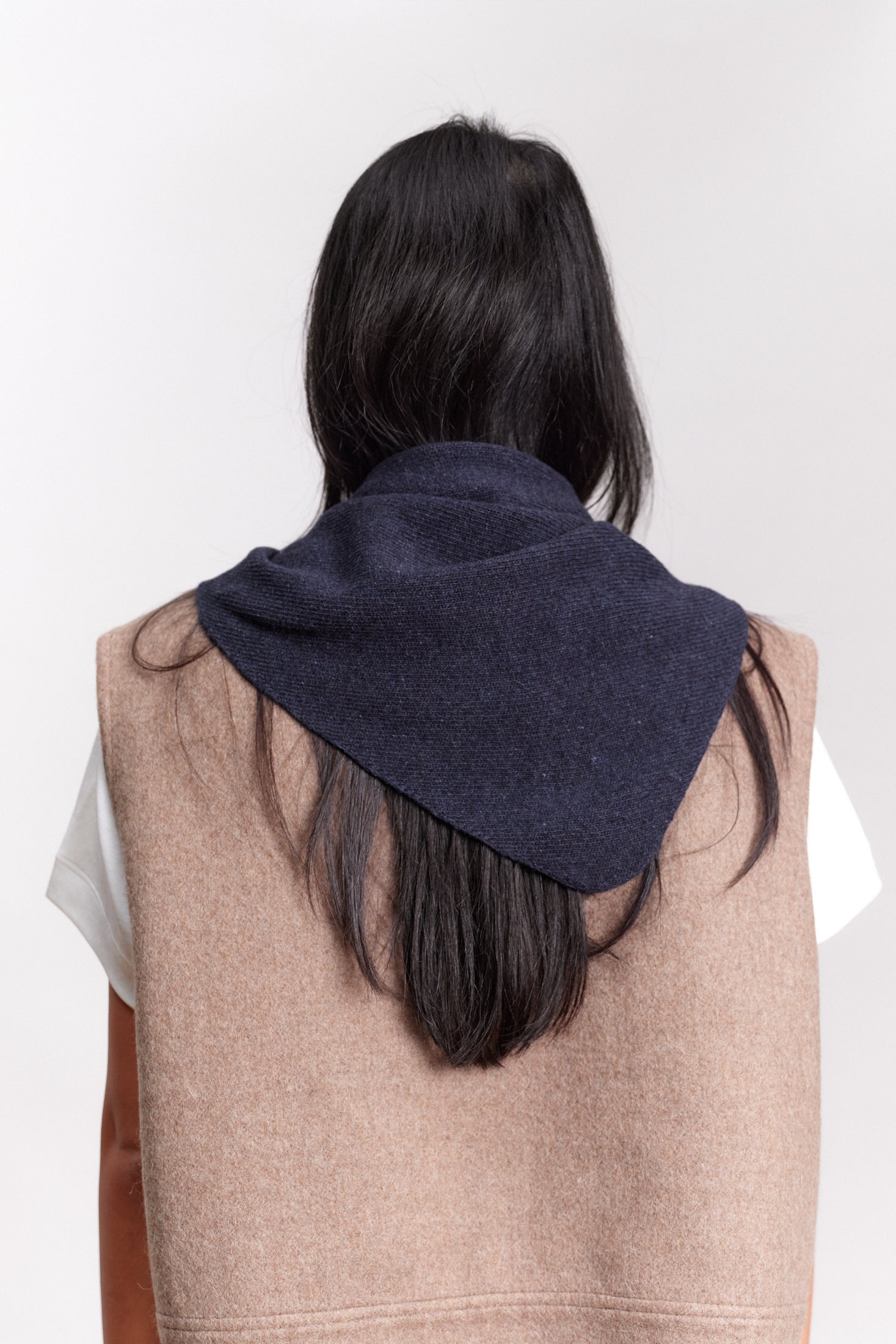 JF_AW26_Lookbook_Margot_Navyblue_02