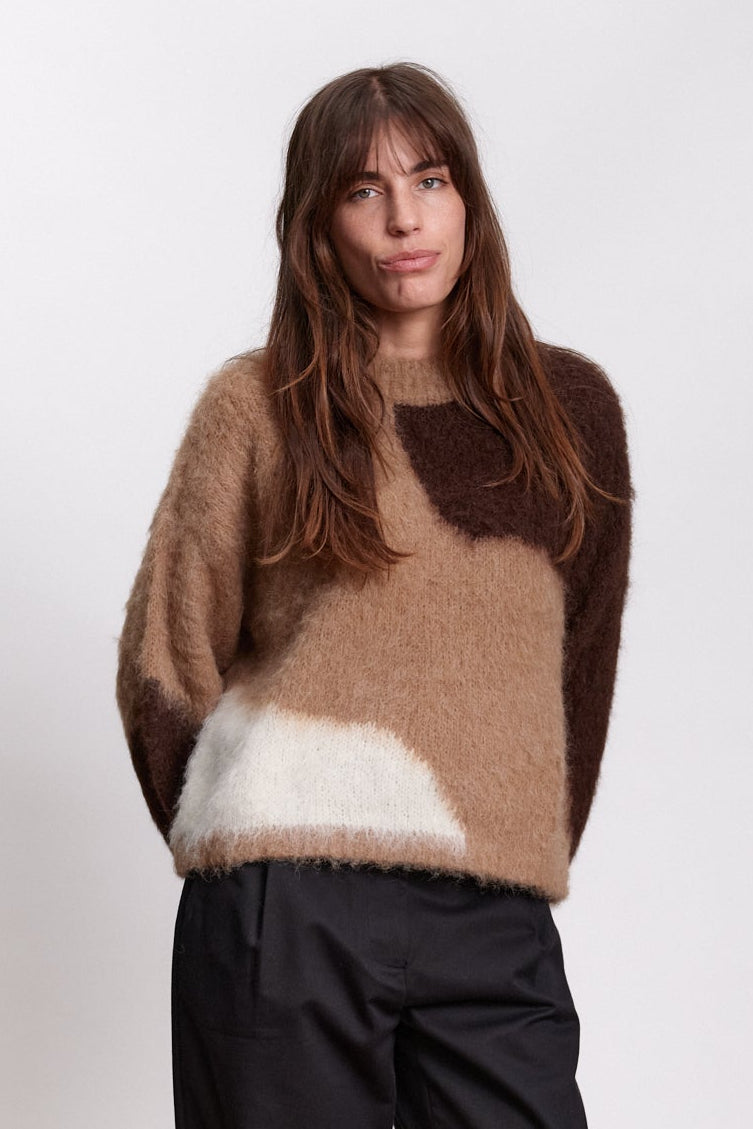 JF_AW26_Lookbook_Nube_Chocolat_01