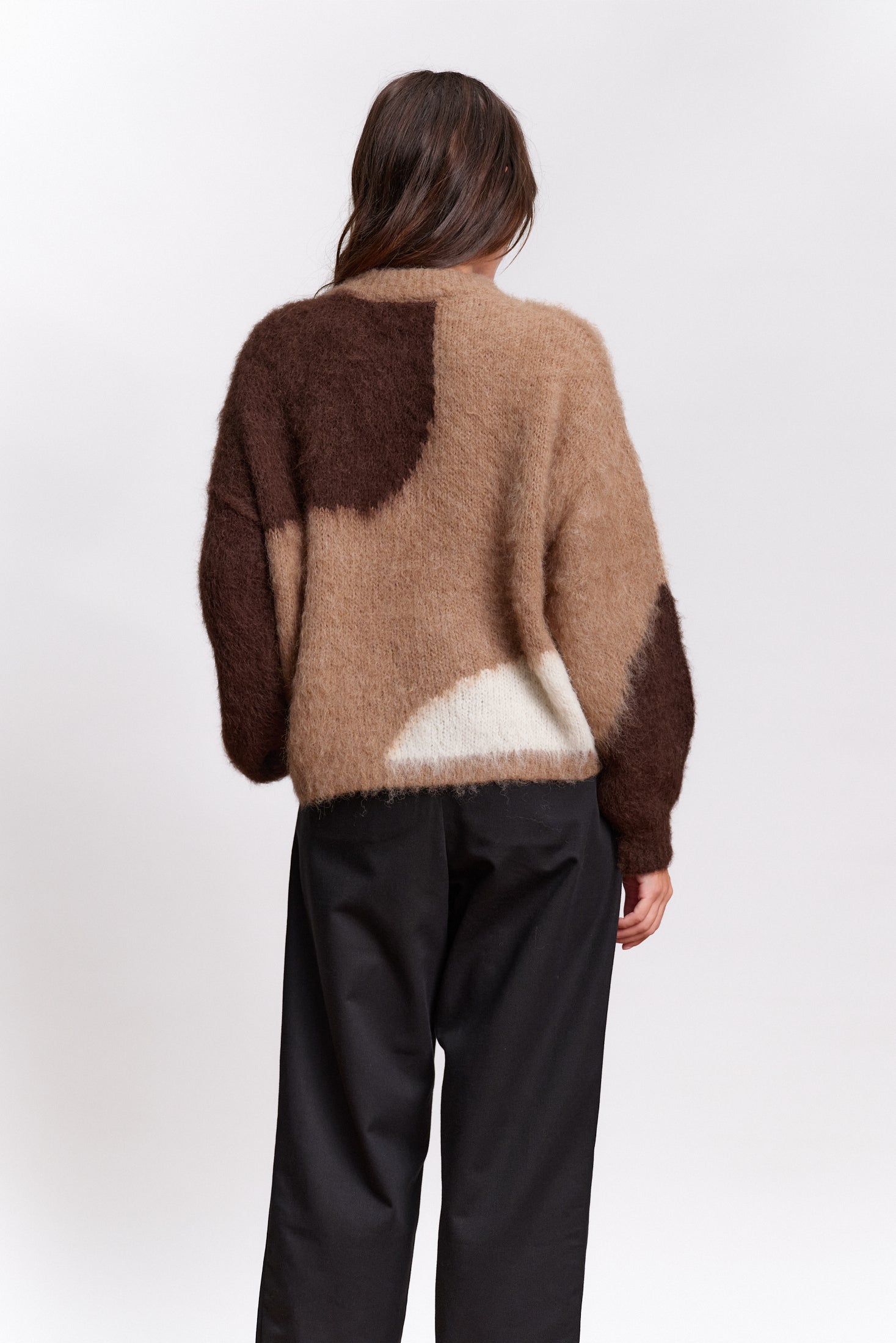 JF_AW26_Lookbook_Nube_Chocolat_02
