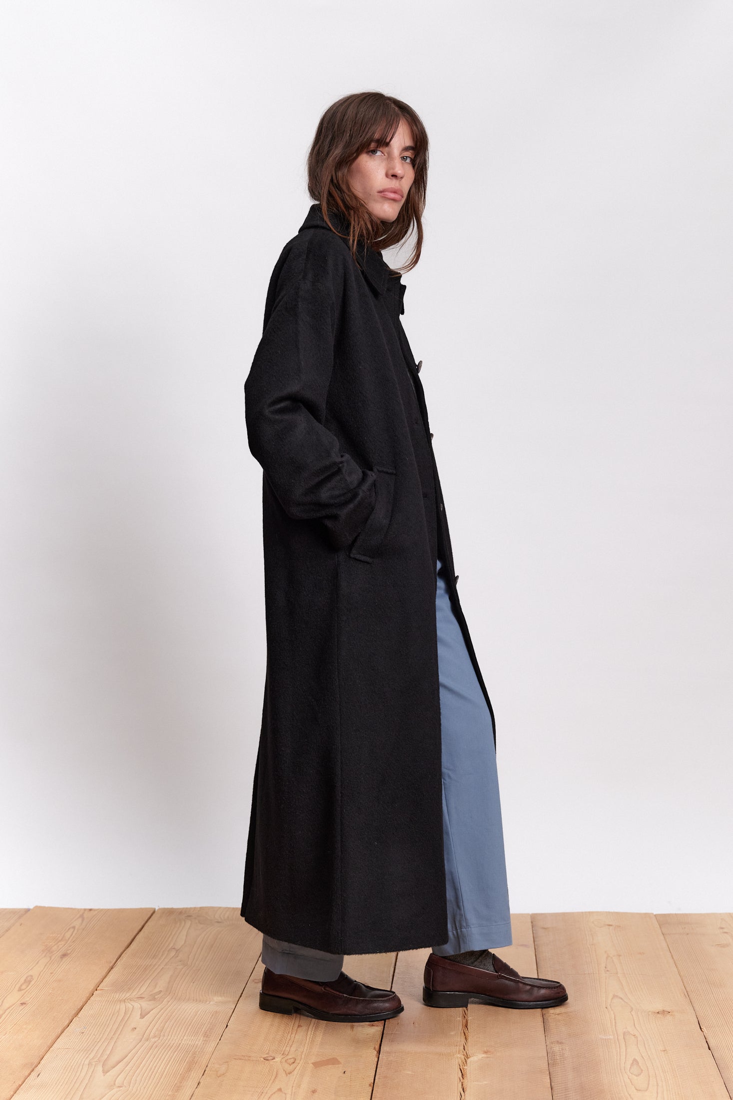JF_AW26_Lookbook_Paloma_Black_03