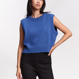 JF_AW26_Lookbook_Ruby_Cobaltblue_04