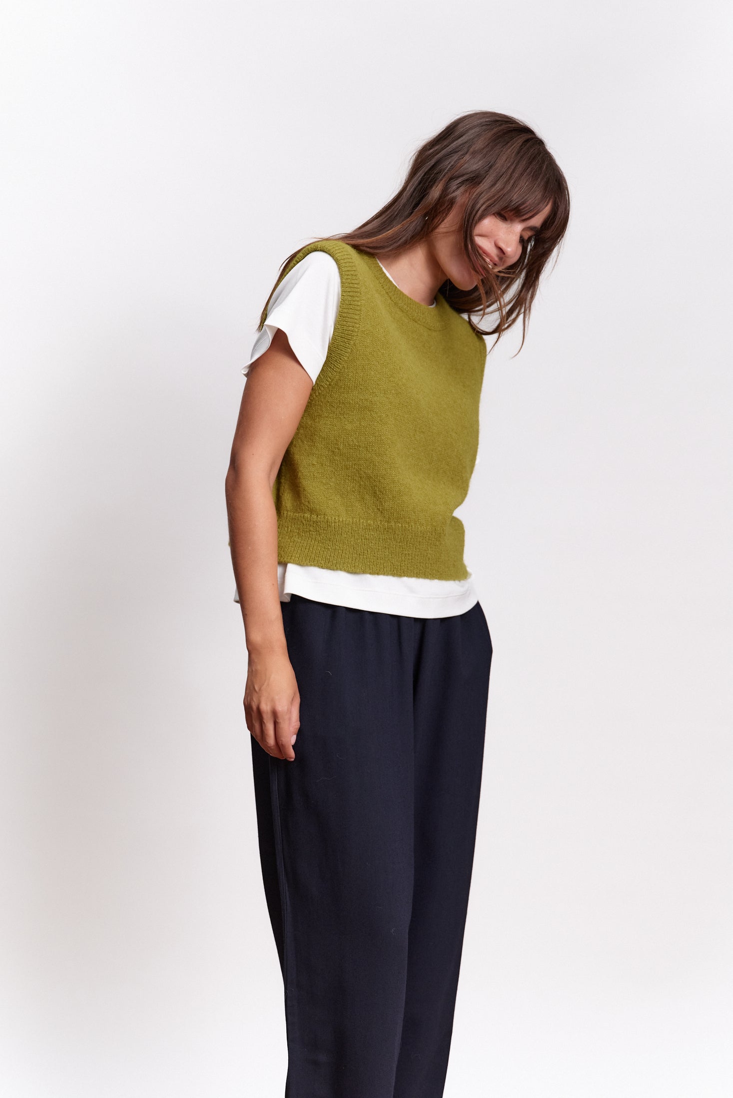 JF_AW26_Lookbook_Ruby_Pistachio_02