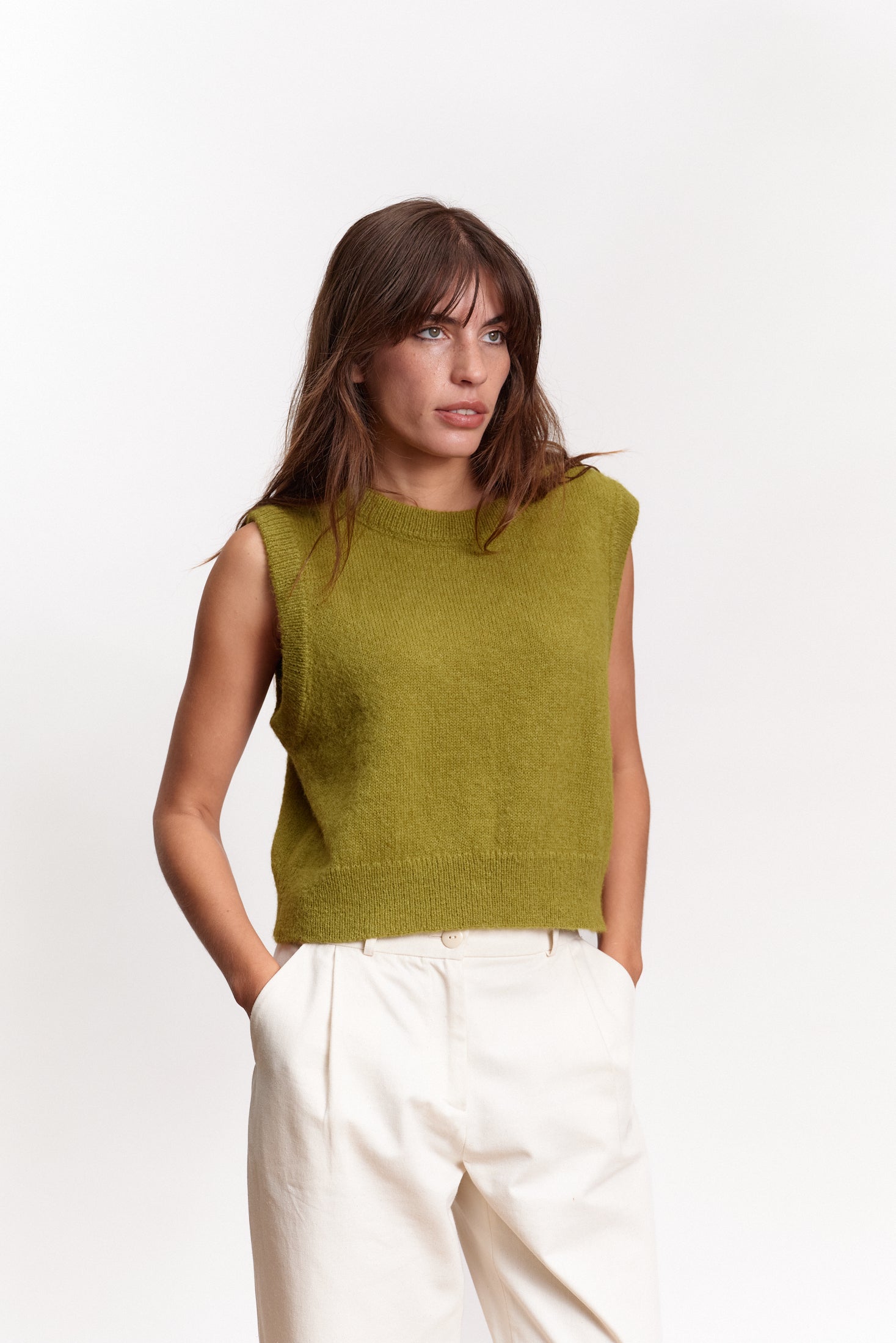 JF_AW26_Lookbook_Ruby_Pistachio_06