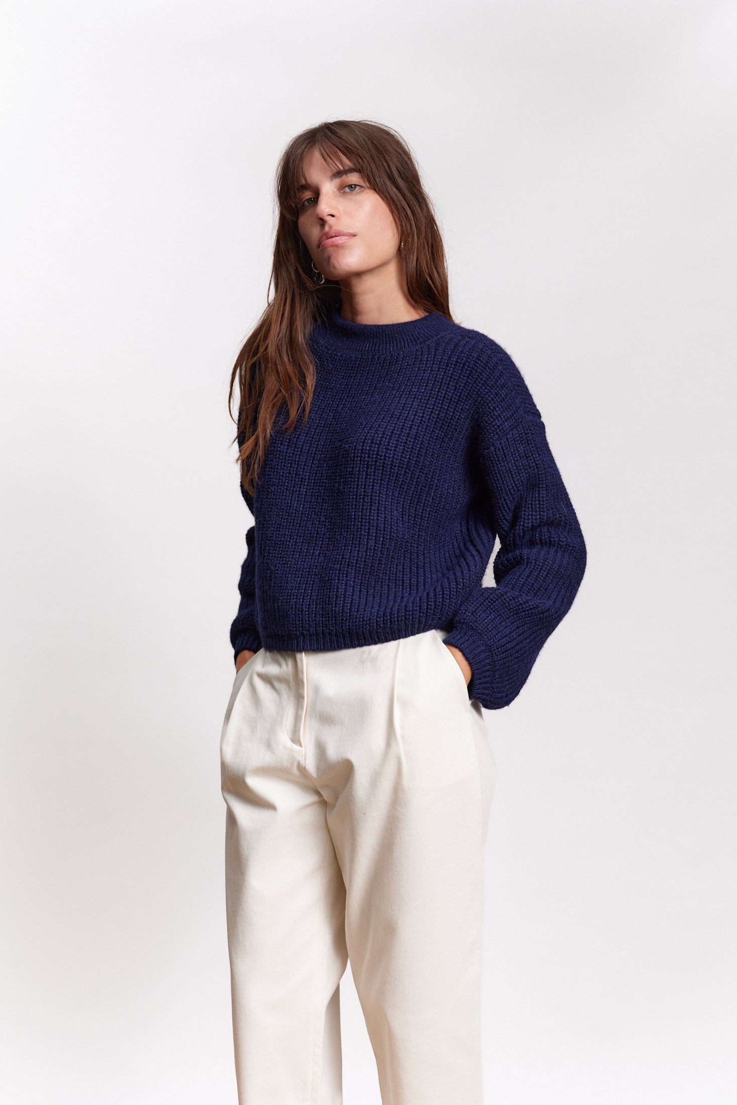 JF_AW26_Lookbook_Tosca_Navyblue_04