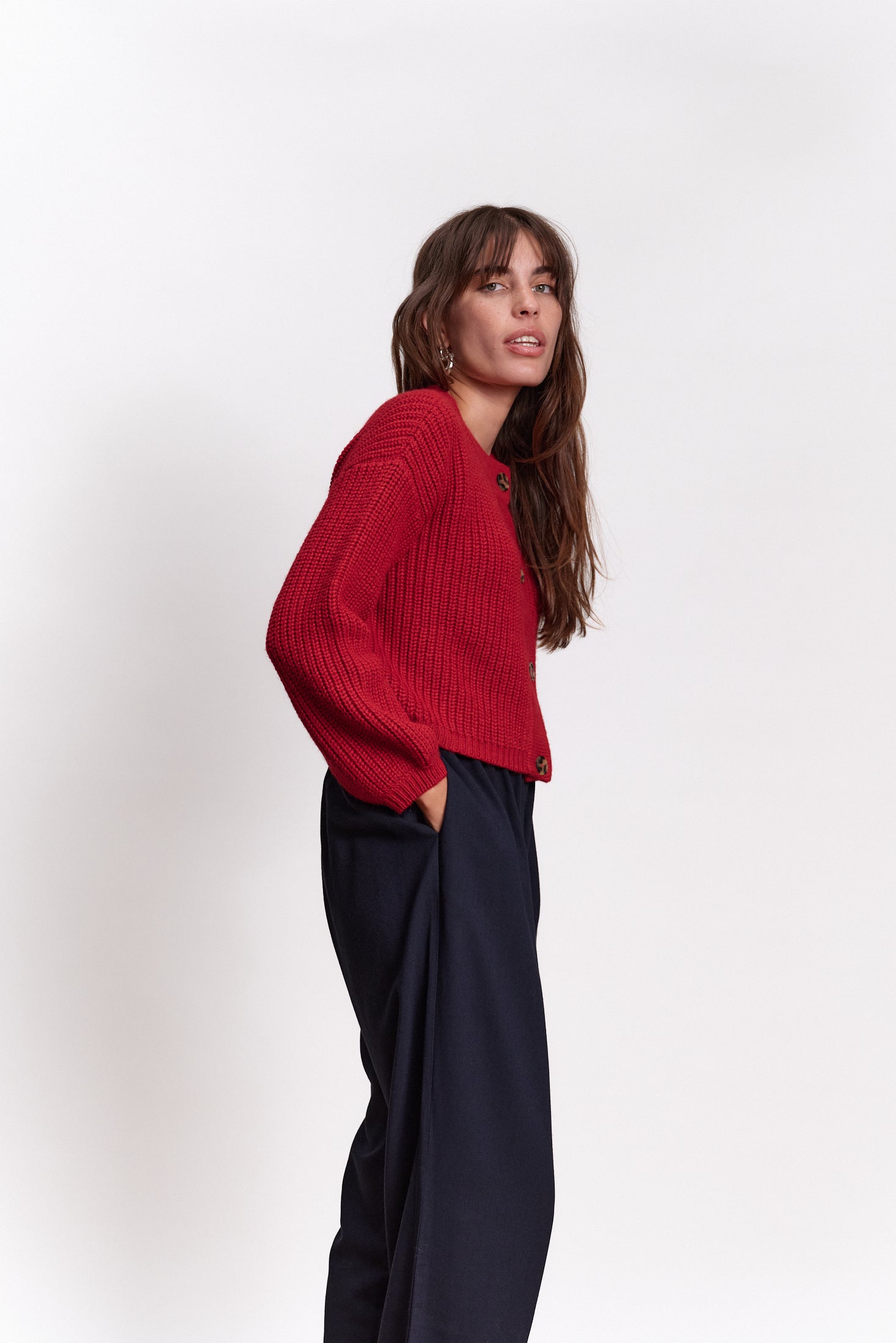 JF_AW26_Lookbook_Tosca_Pomegranate_03