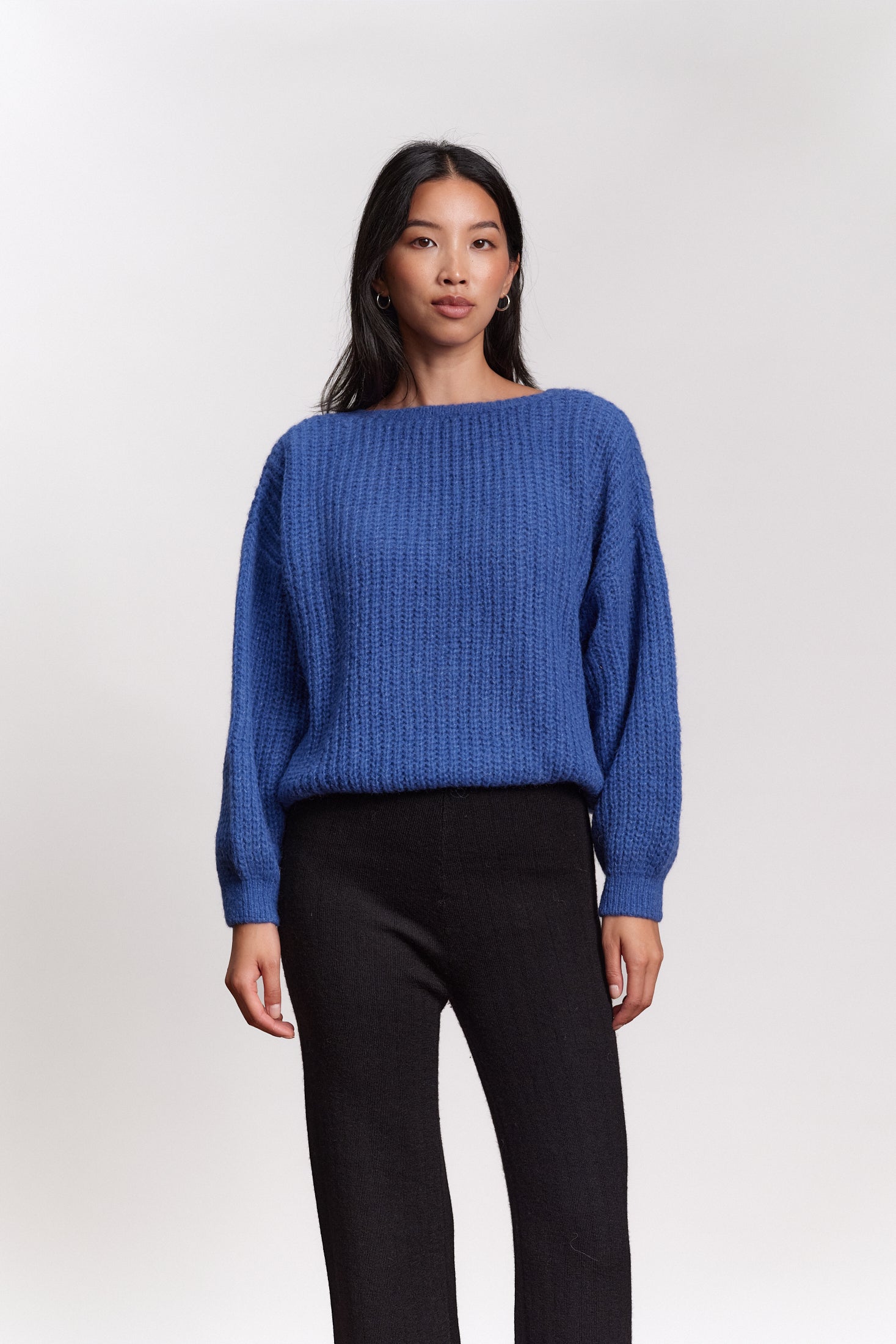 JF_AW26_Lookbook_Vega_Cobaltblue_03