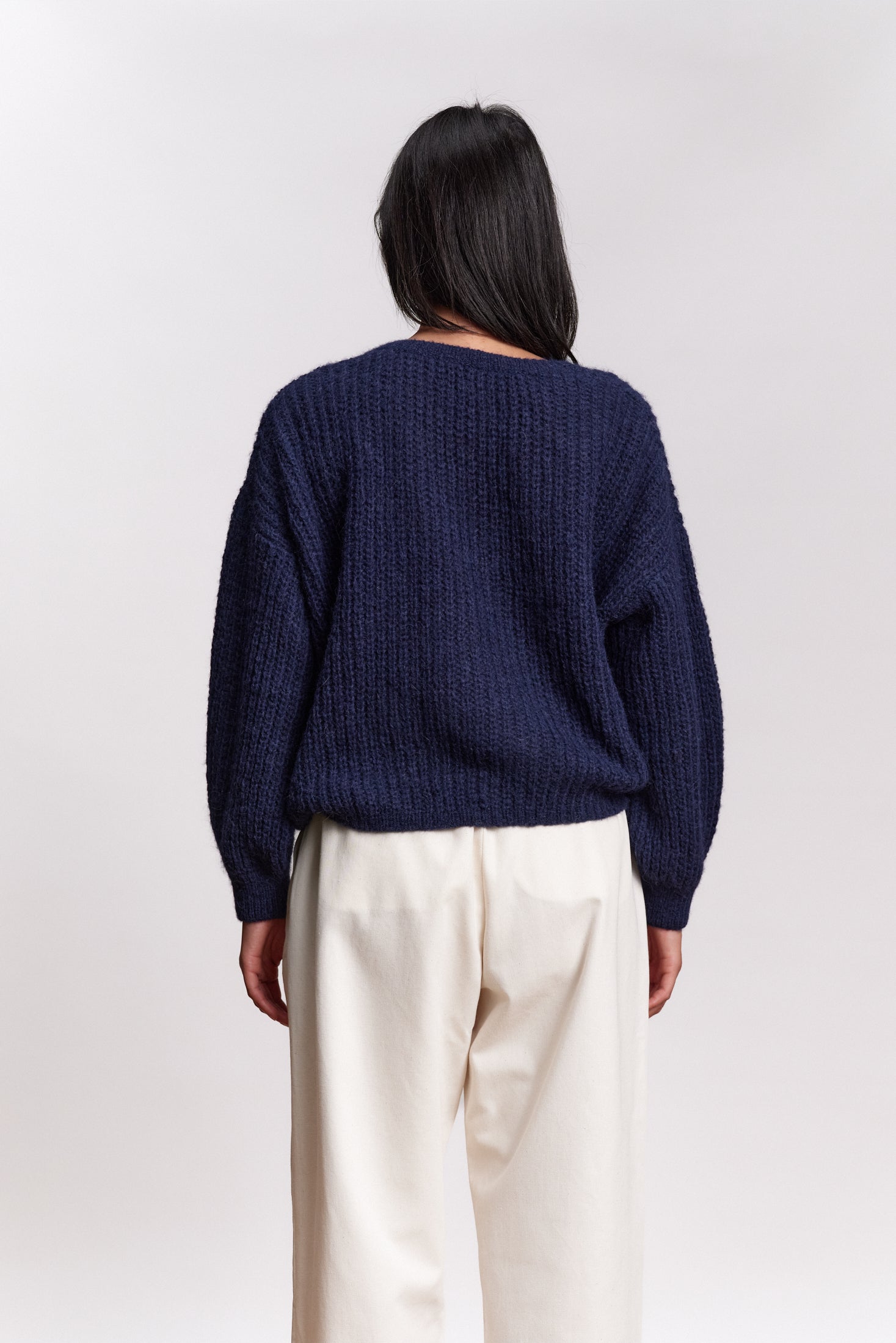 JF_AW26_Lookbook_Vega_Navyblue_03