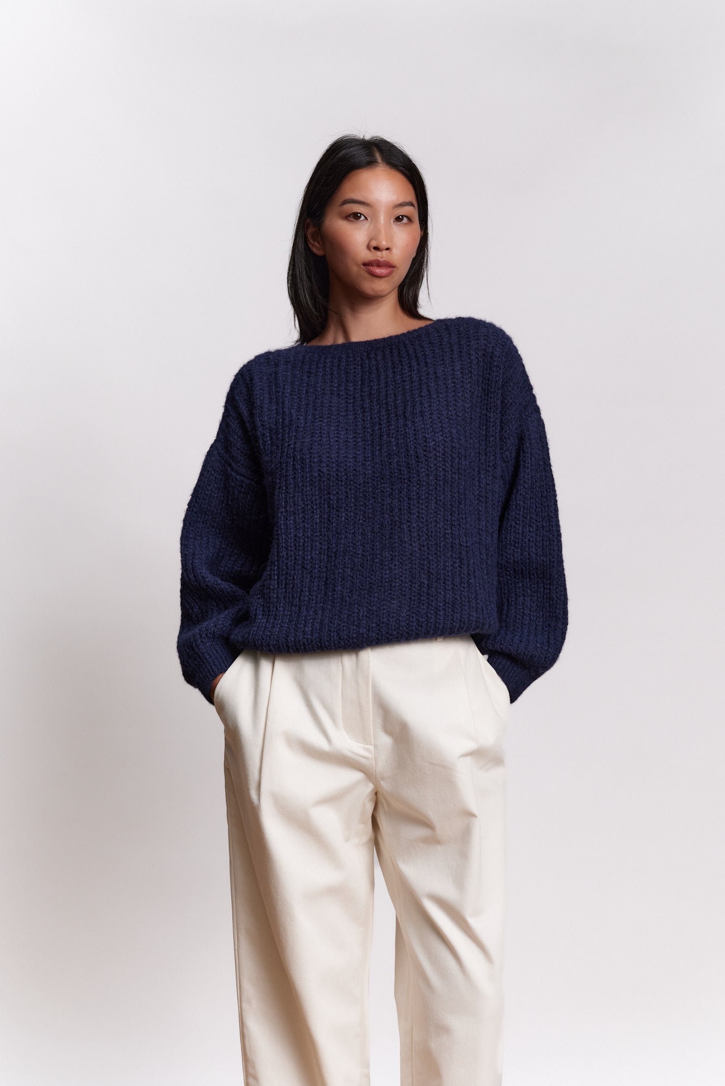 JF_AW26_Lookbook_Vega_Navyblue_05