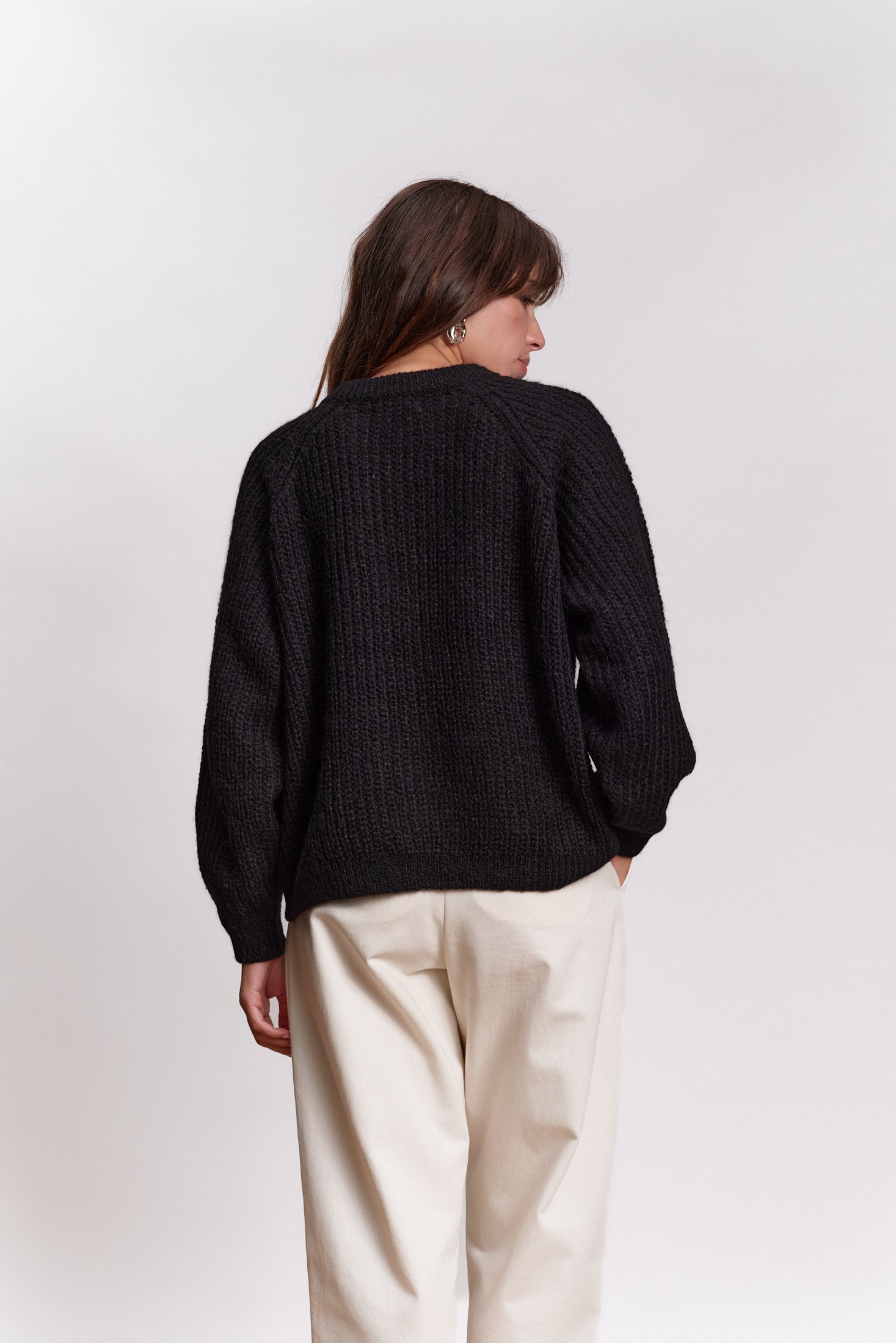 JF_AW26_Lookbook_Vico_Black_05