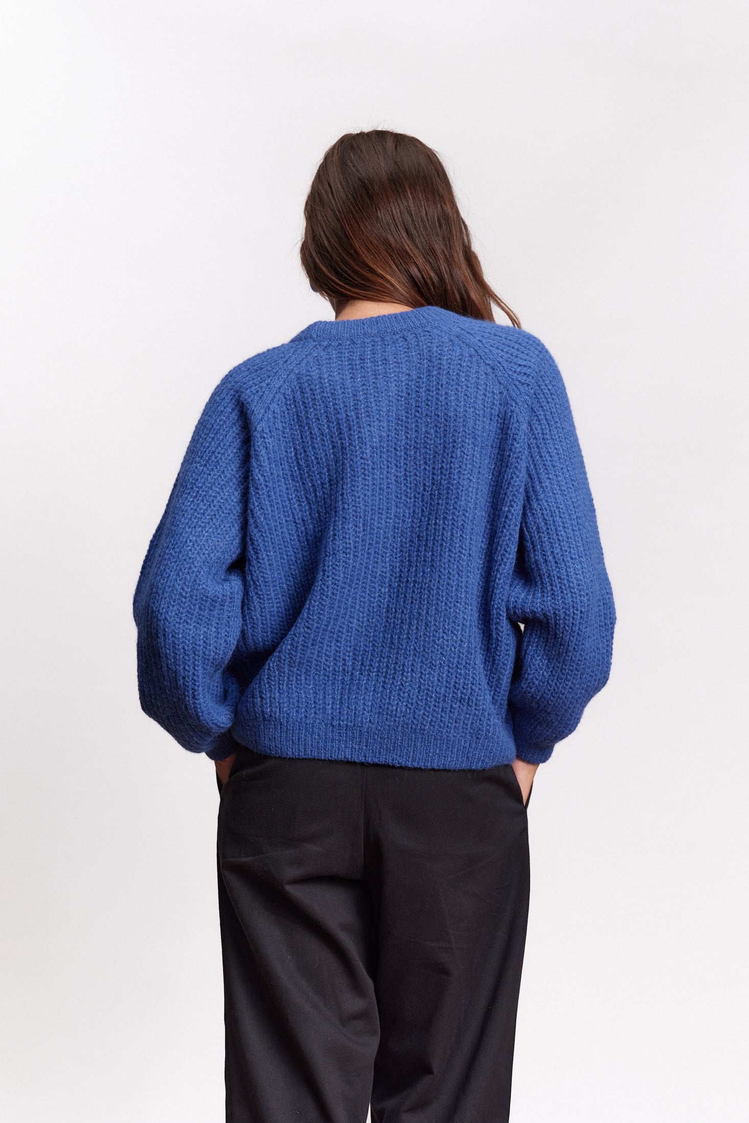 JF_AW26_Lookbook_Vico_Cobaltblue_03