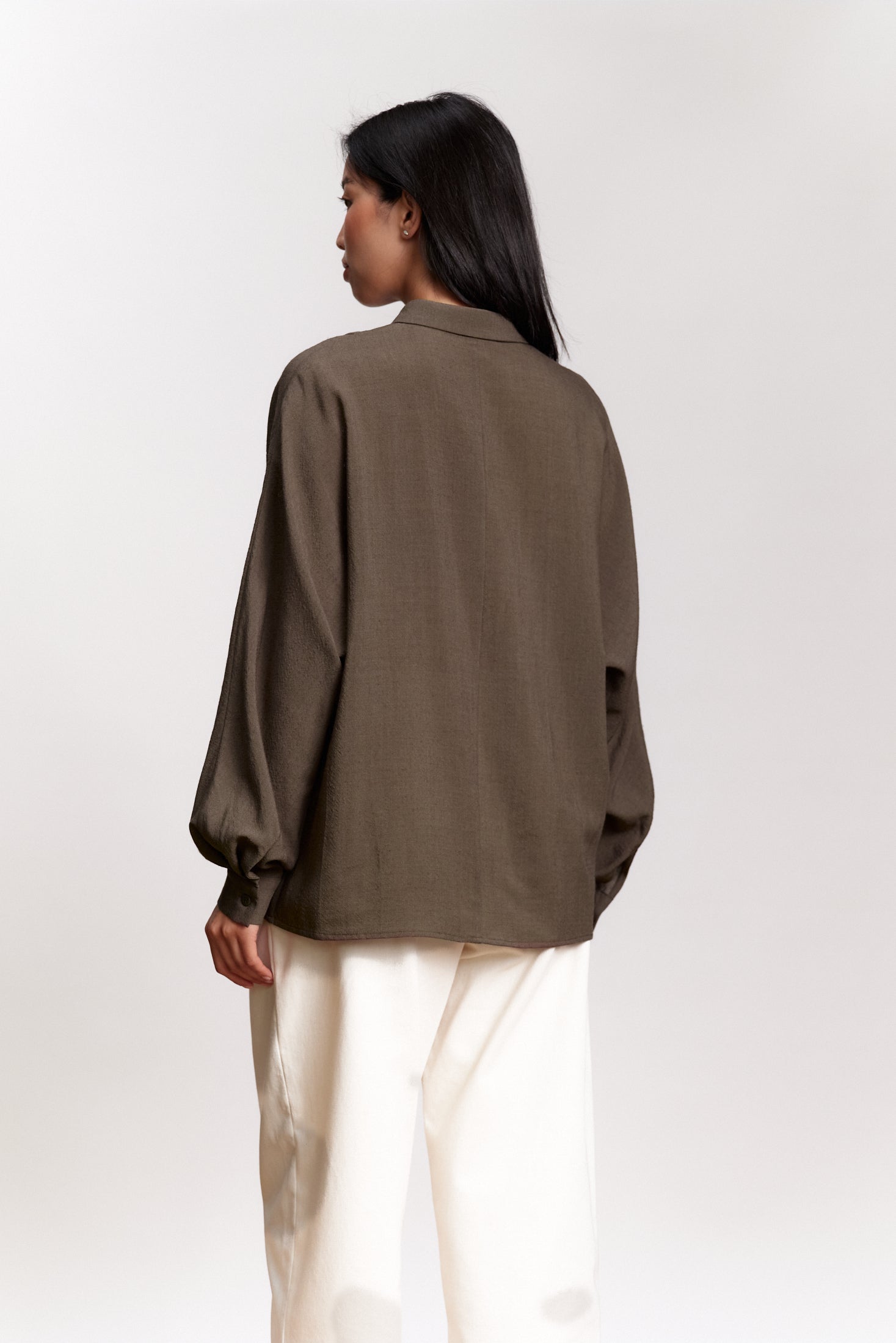 JF_AW26_Lookbook_Zora_Olive_02